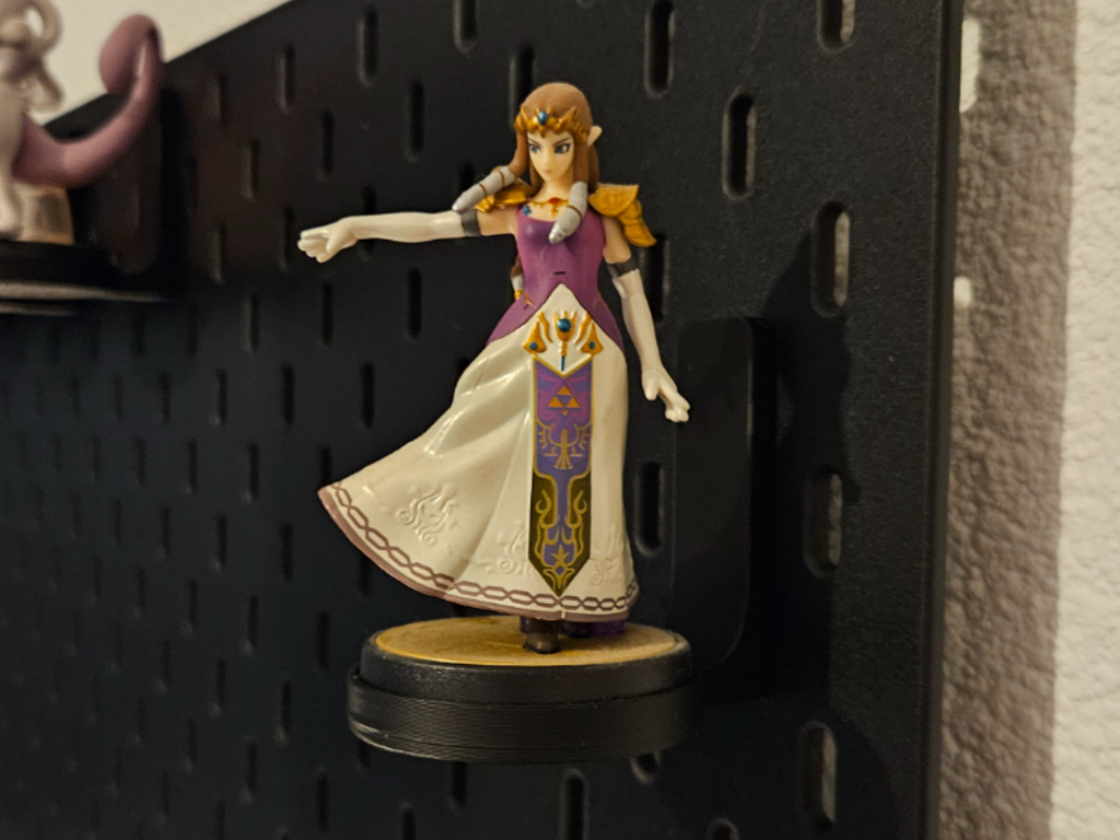 Skadis amiibo display