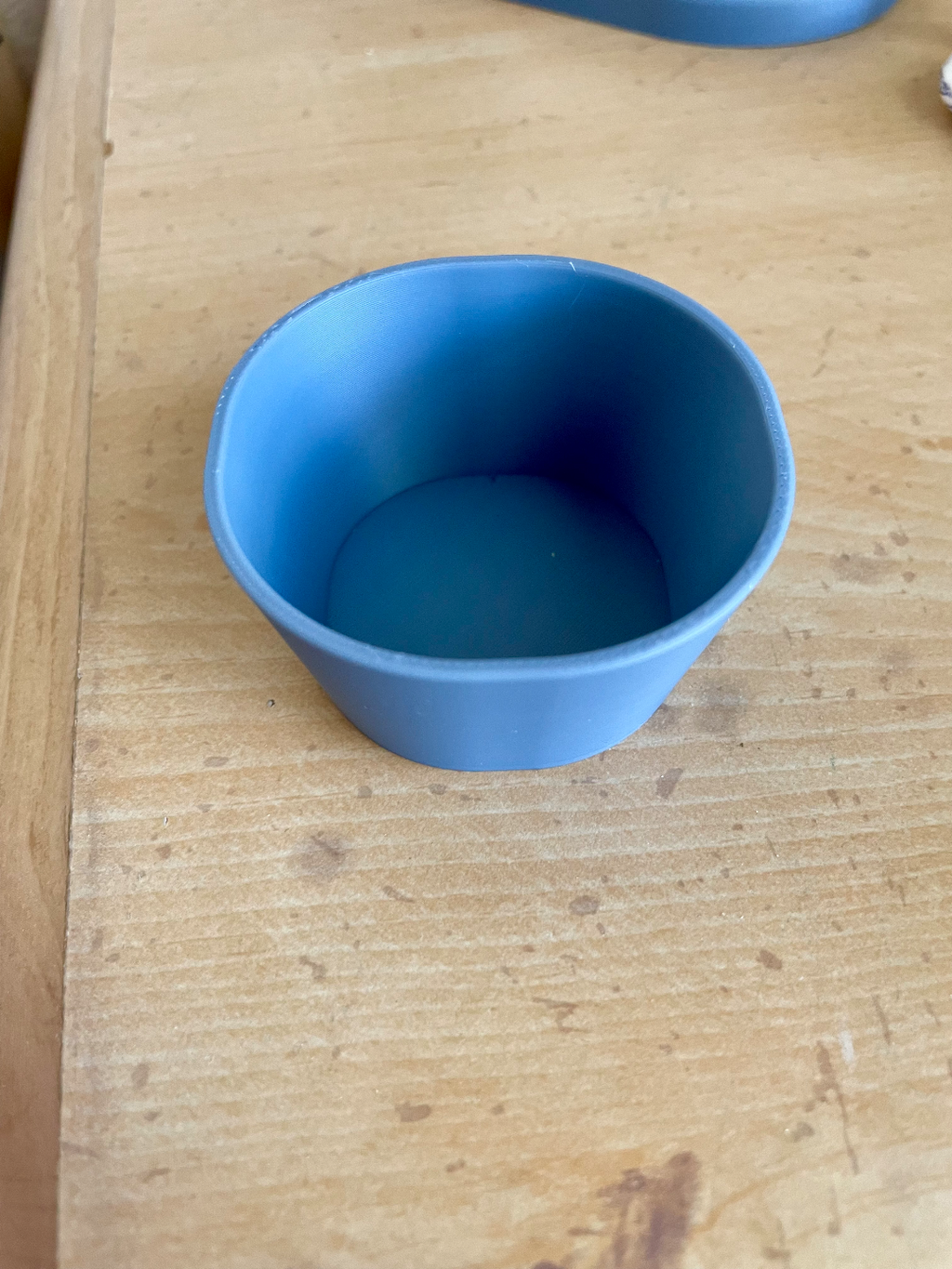 Small bowl 57.5 mm wide and 30mm tall