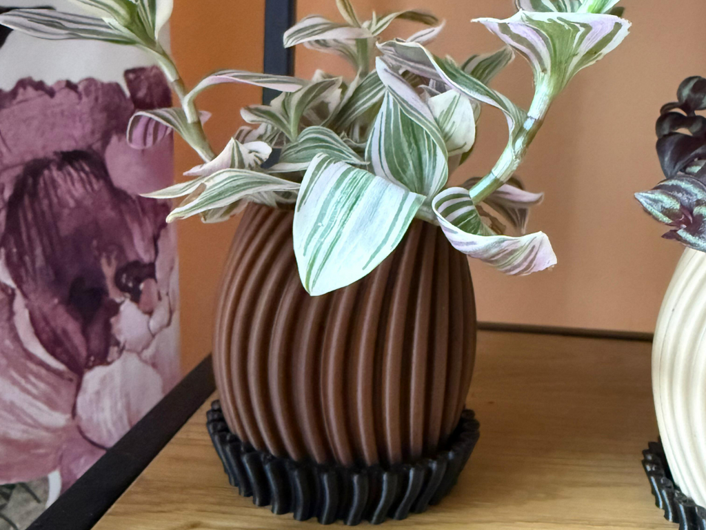 Twist Bloom Planter