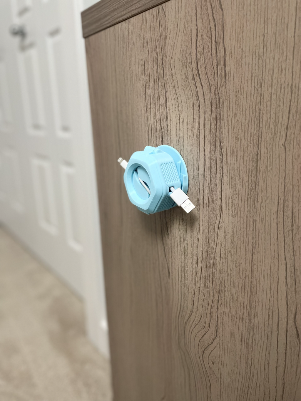 Portable Cable Organizer / Winder With Mount