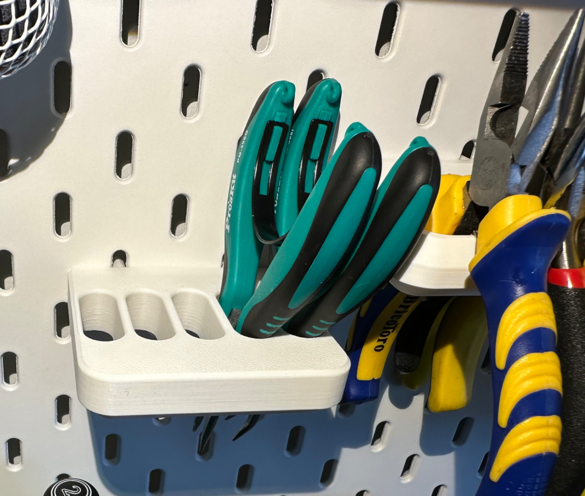pliers holder skadis