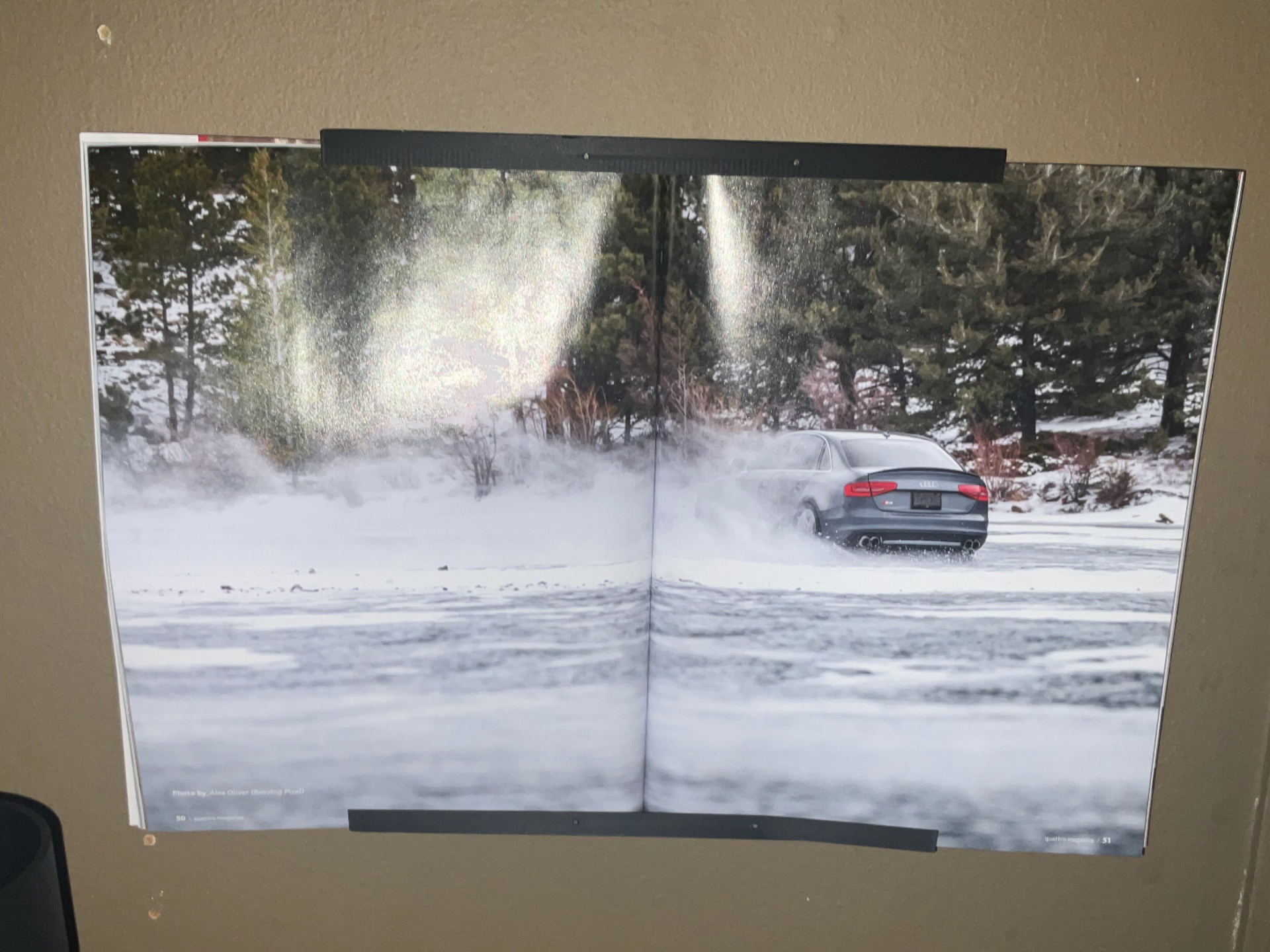 Magazine Wall Mount