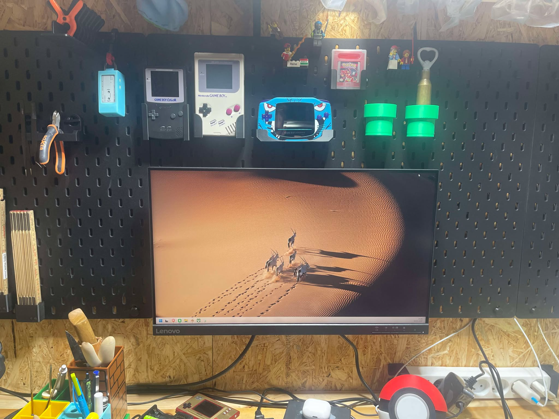 Skadis Monitor VESA mount