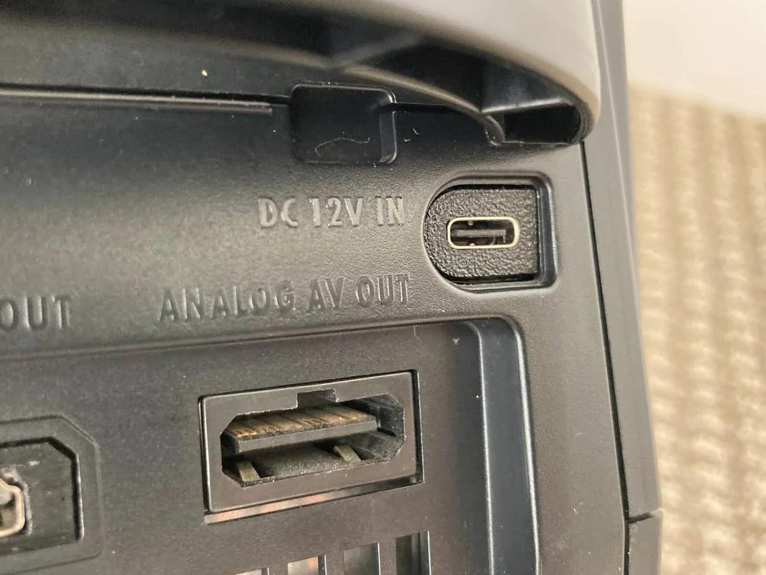 GameCube USB-C Bezel Mount