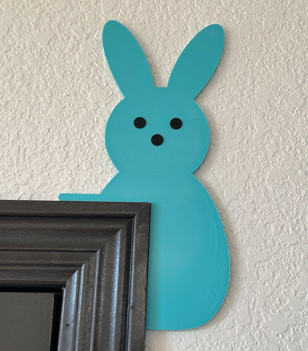 Peep Door Corner