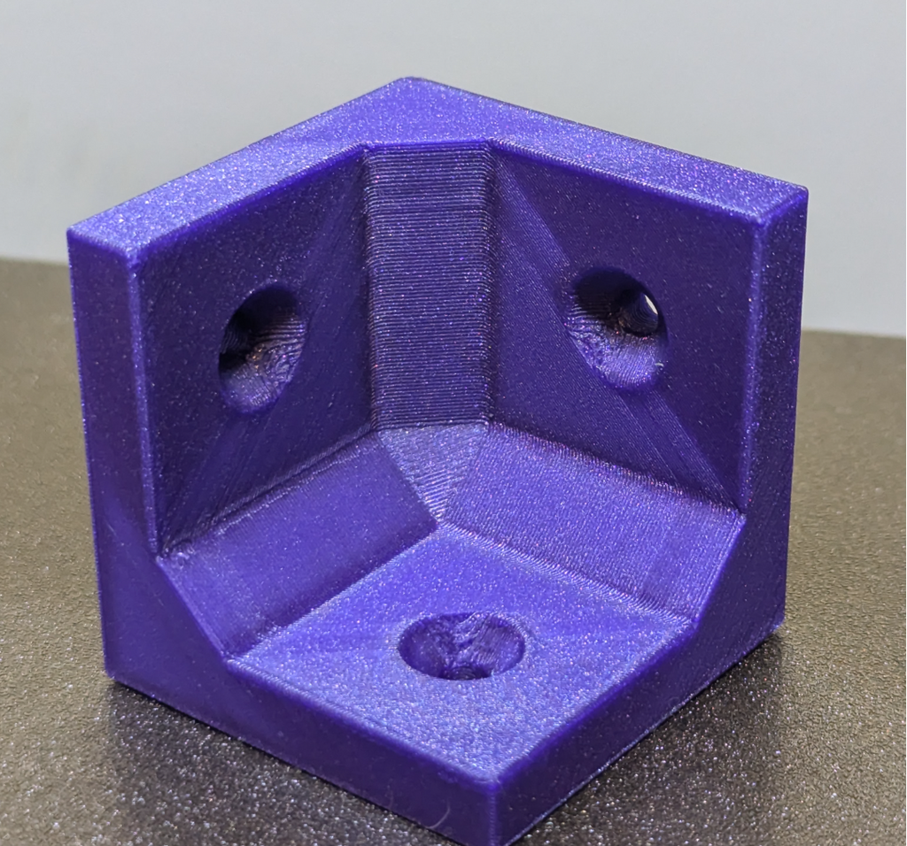 3-way corner bracket 40x40x40mm M4