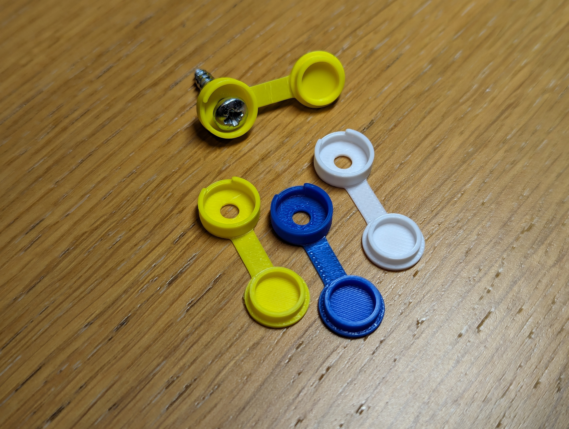 UK Vehicle Number Plate Screw Cap with Flexure Hinge