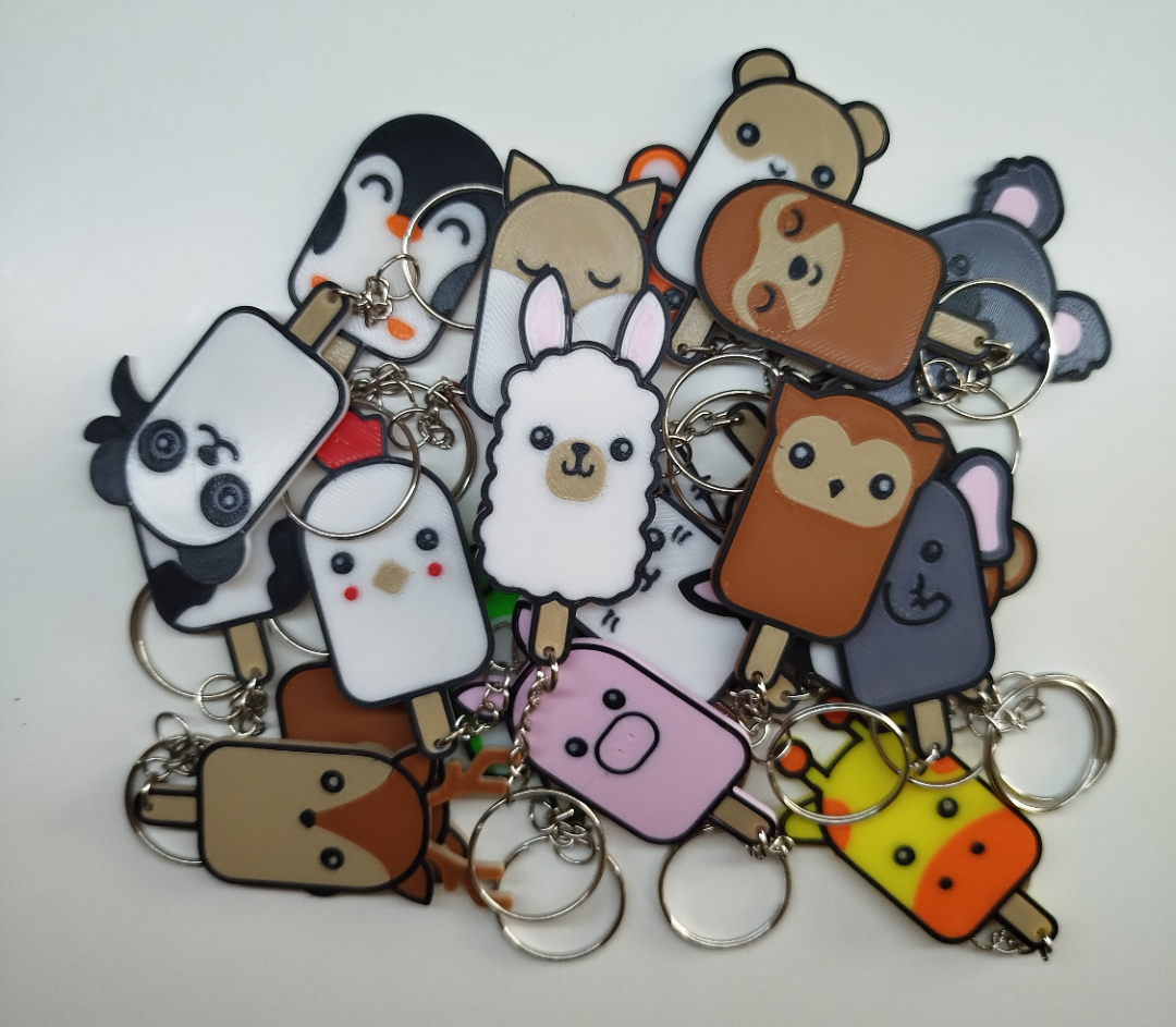 PACK OF 22 CUTE ANIMALS KEYCHAINS