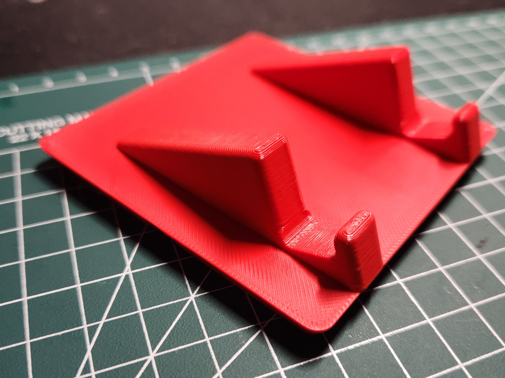 Gridfinity Phone stand 2x2