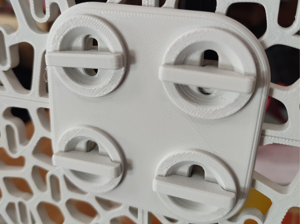 Skadis T-Clip 4 Board Connector