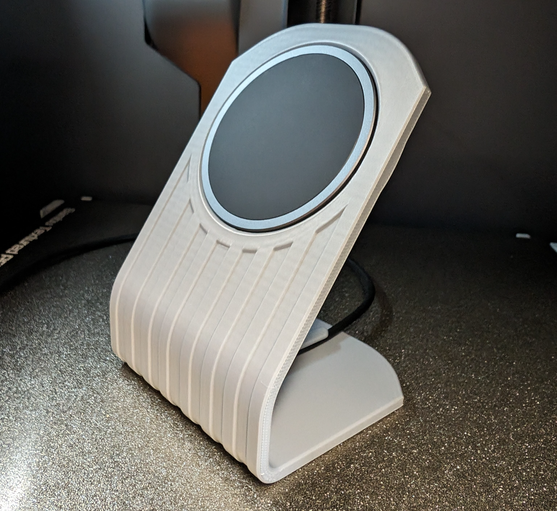 MagSafe Charger Desk Phone Stand