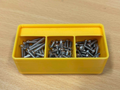 Gridfinity screw organiser 1x2x4 w/ 3 compartments