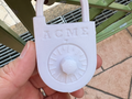 1-Digit non-combination padlock for child-proofing