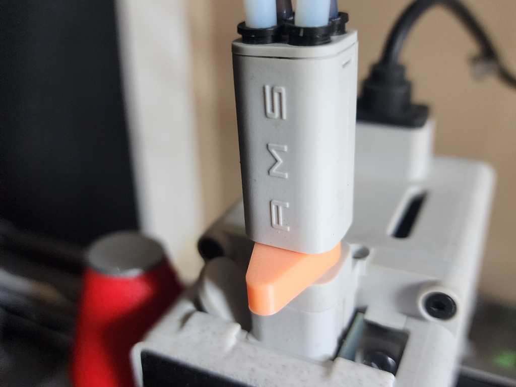 A1 Hub clip