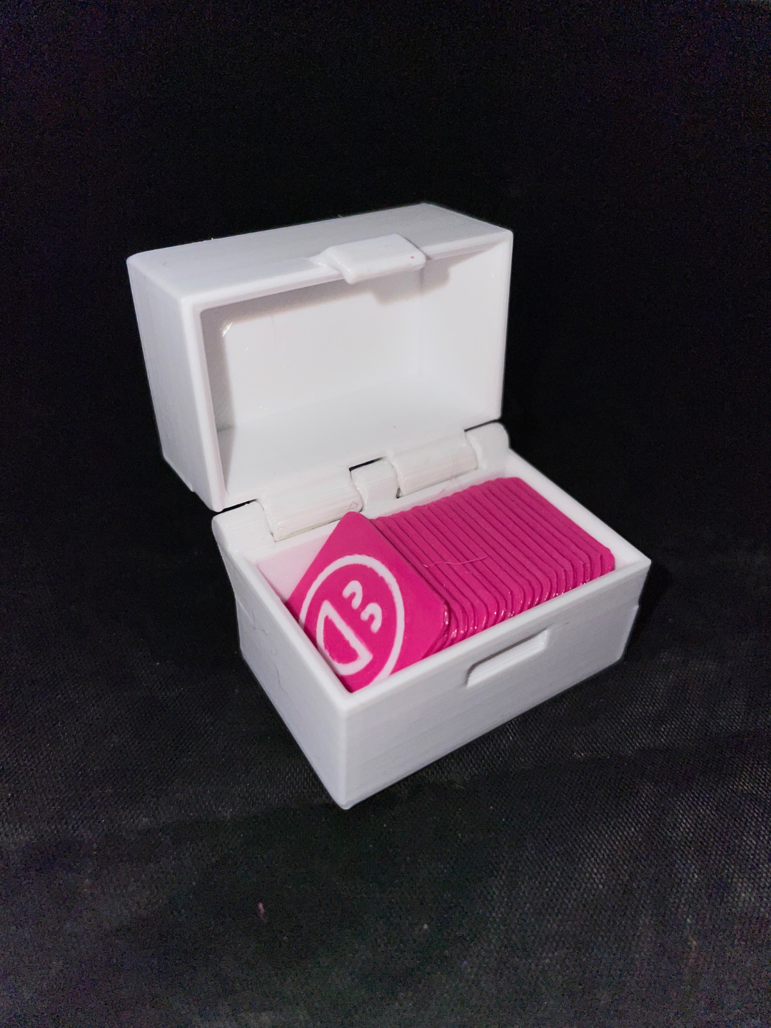 emoji memory card game