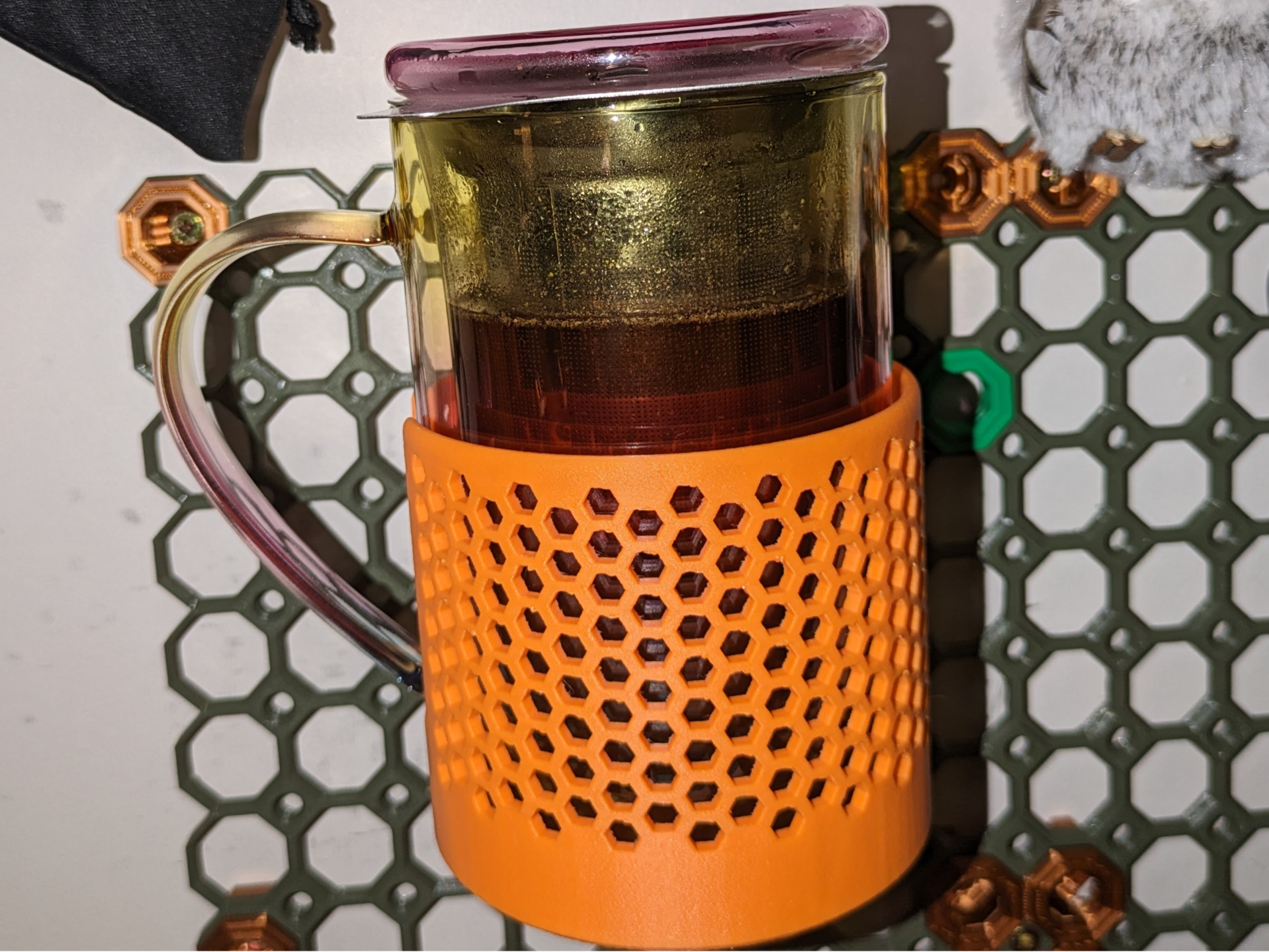 Multigrid attached Tea Cup Holder