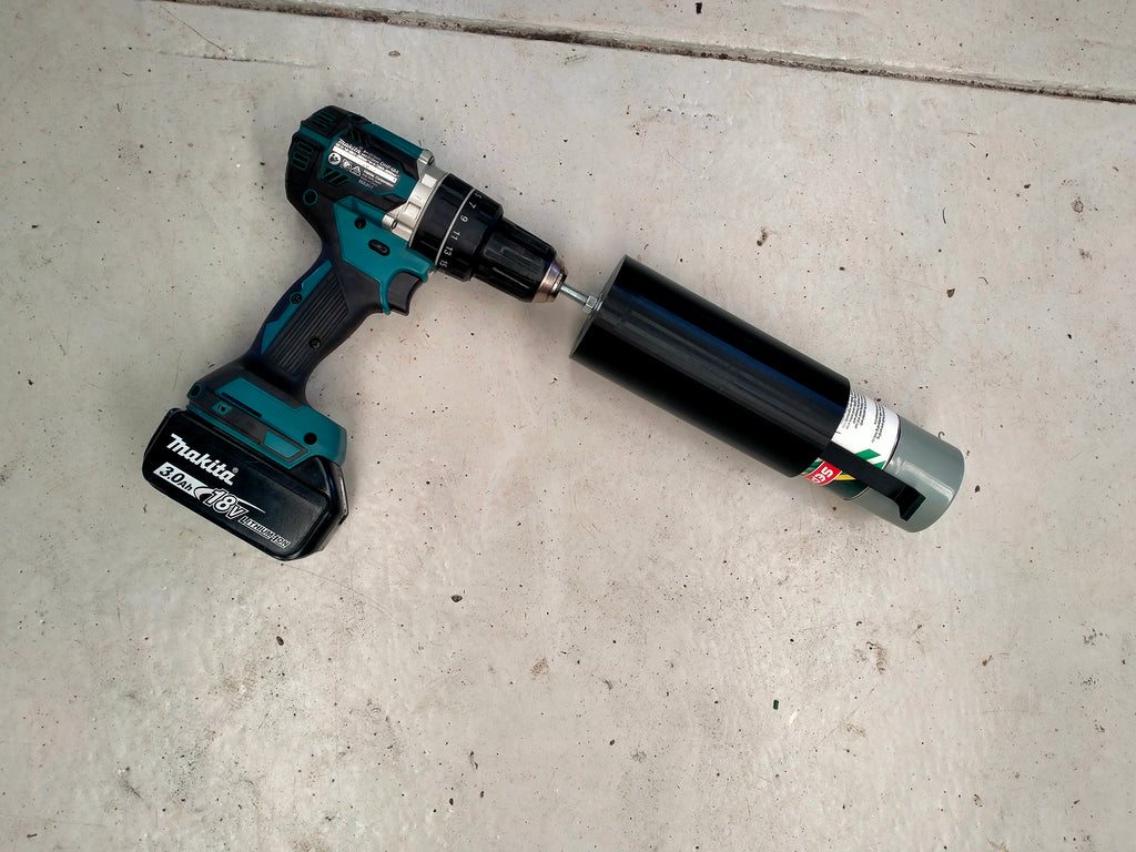 Paint can shaker/mixer for hand drill