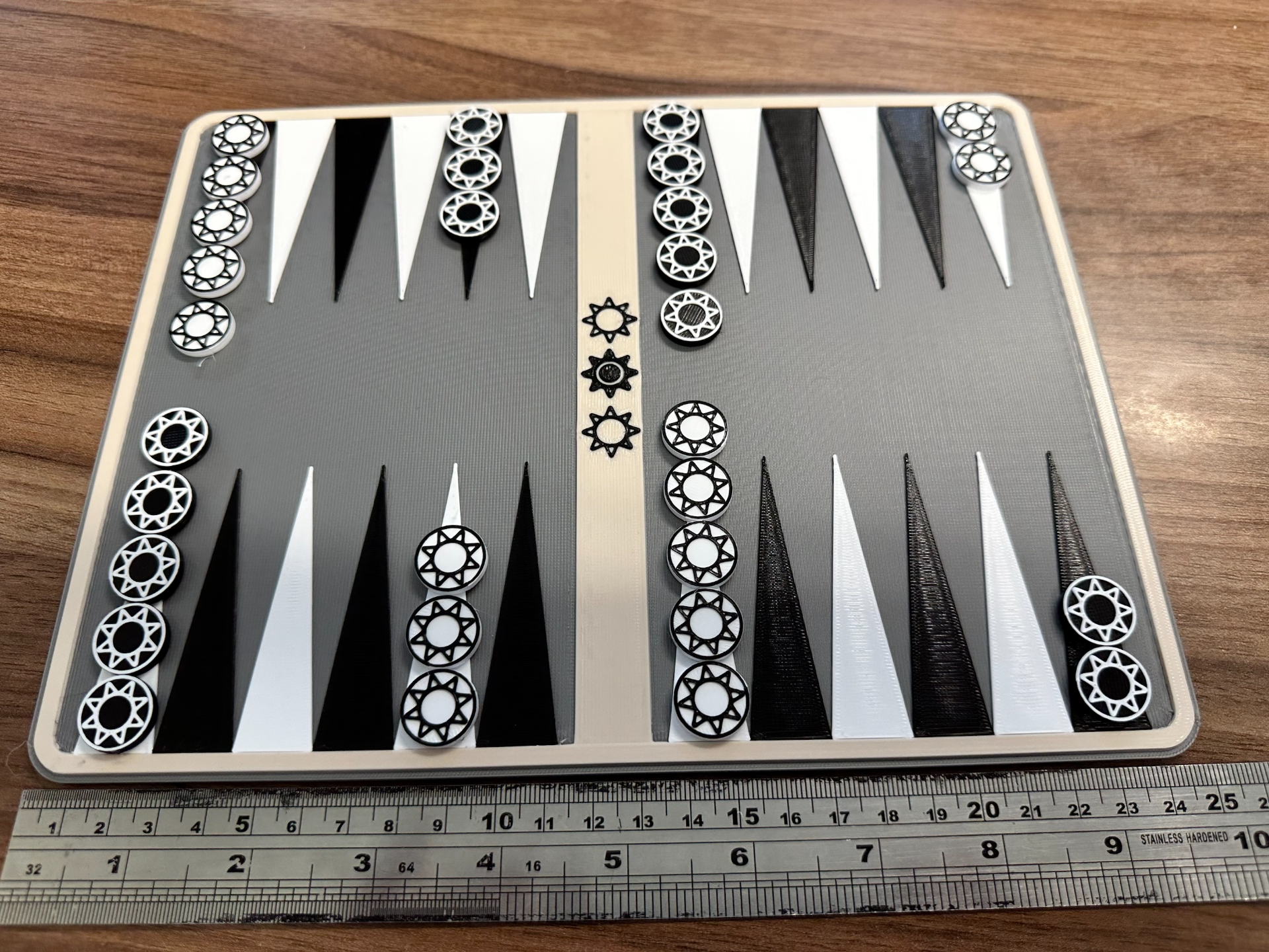 Basic Backgammon Board and Pieces