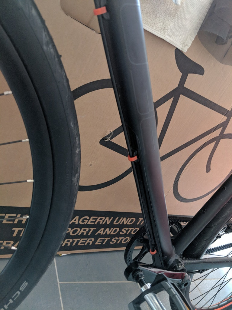 Bicycle bowden clip