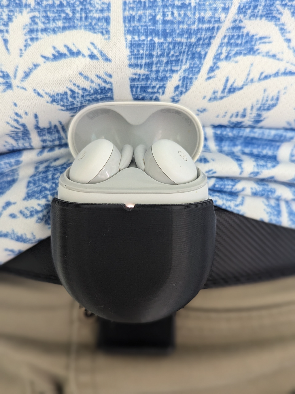 Pixel Buds Series A Belt Clip / Phone Stand