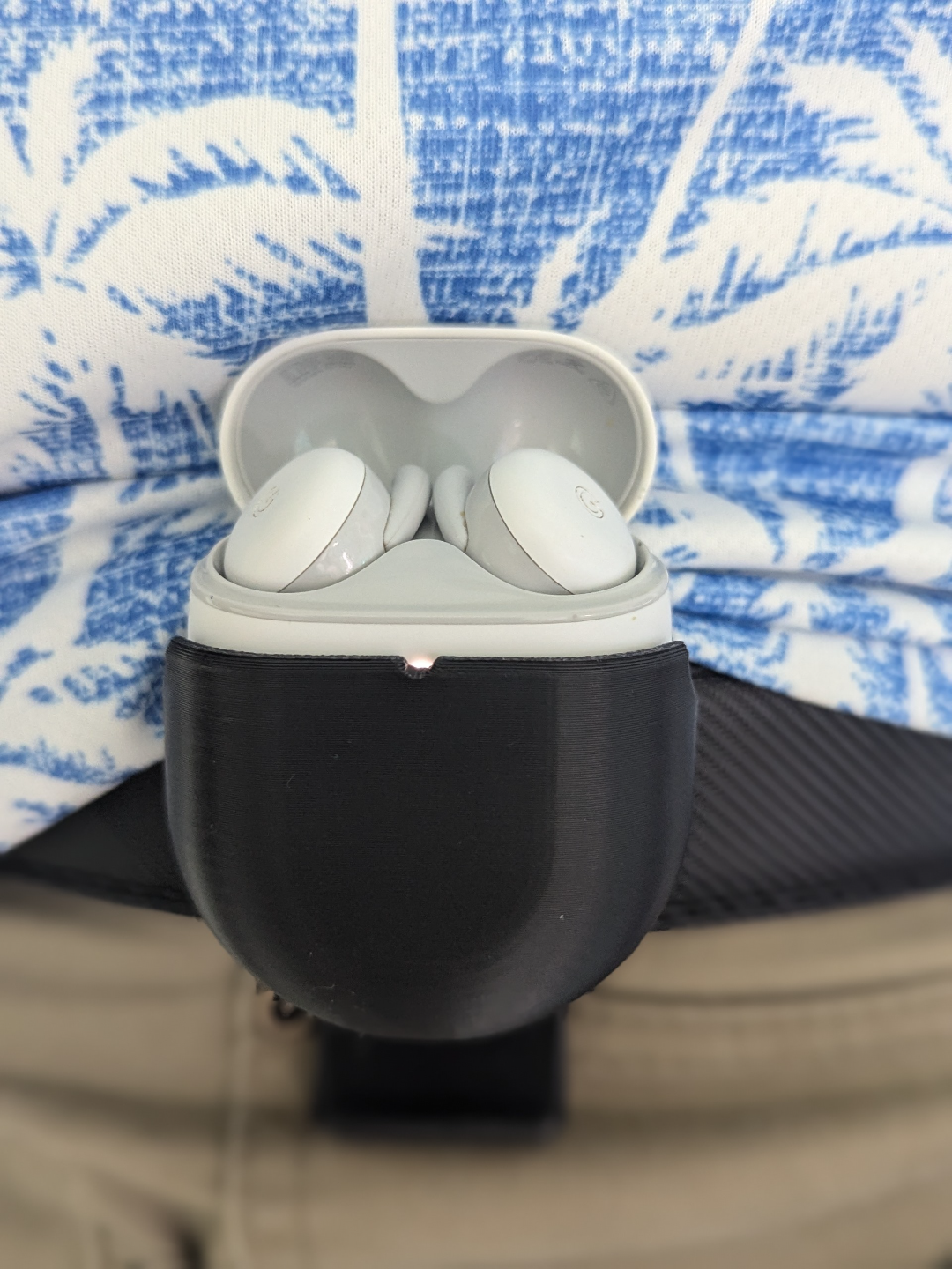 Pixel Buds Series A Belt Clip / Phone Stand