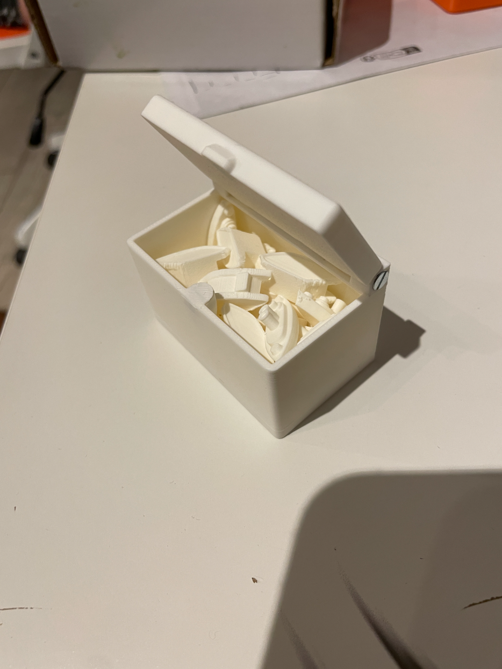 Small storage box
