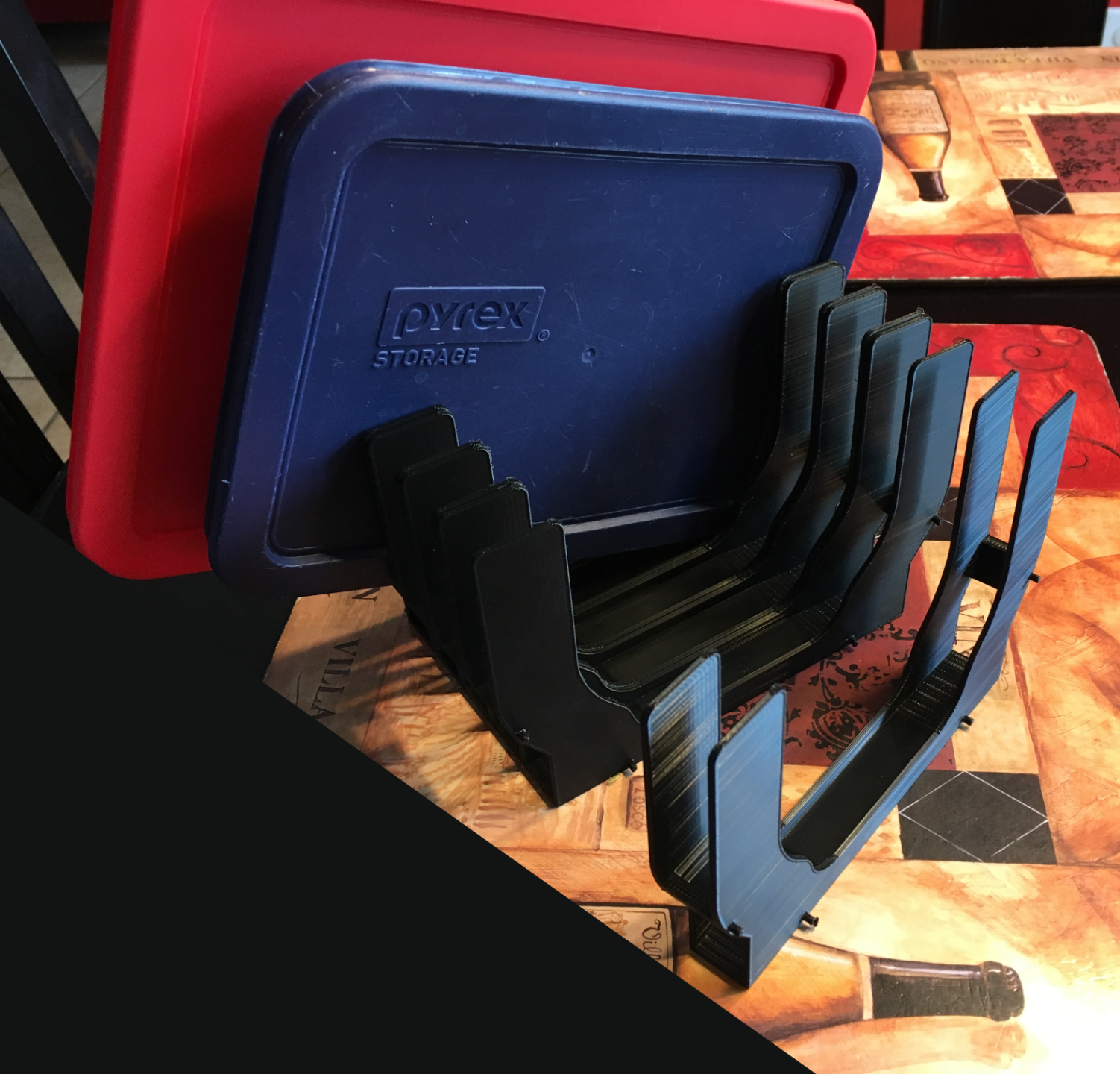 Linkable Plastic Lid Holder