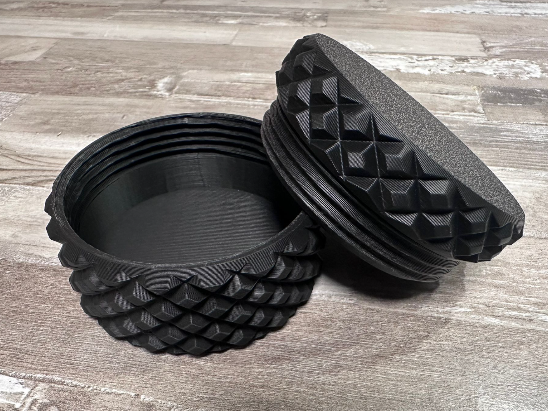 Screw Container