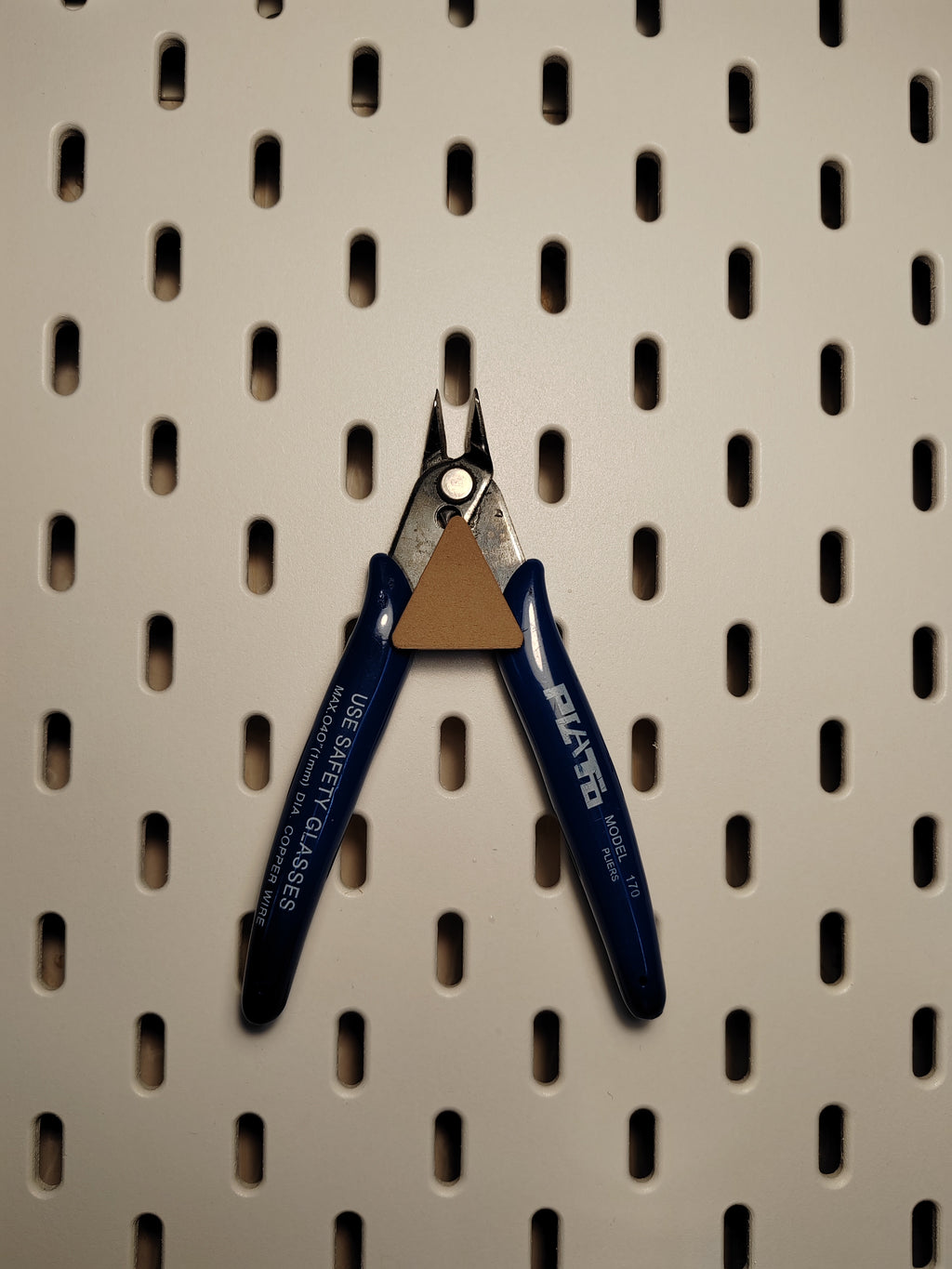 Skadis Pliers Holder