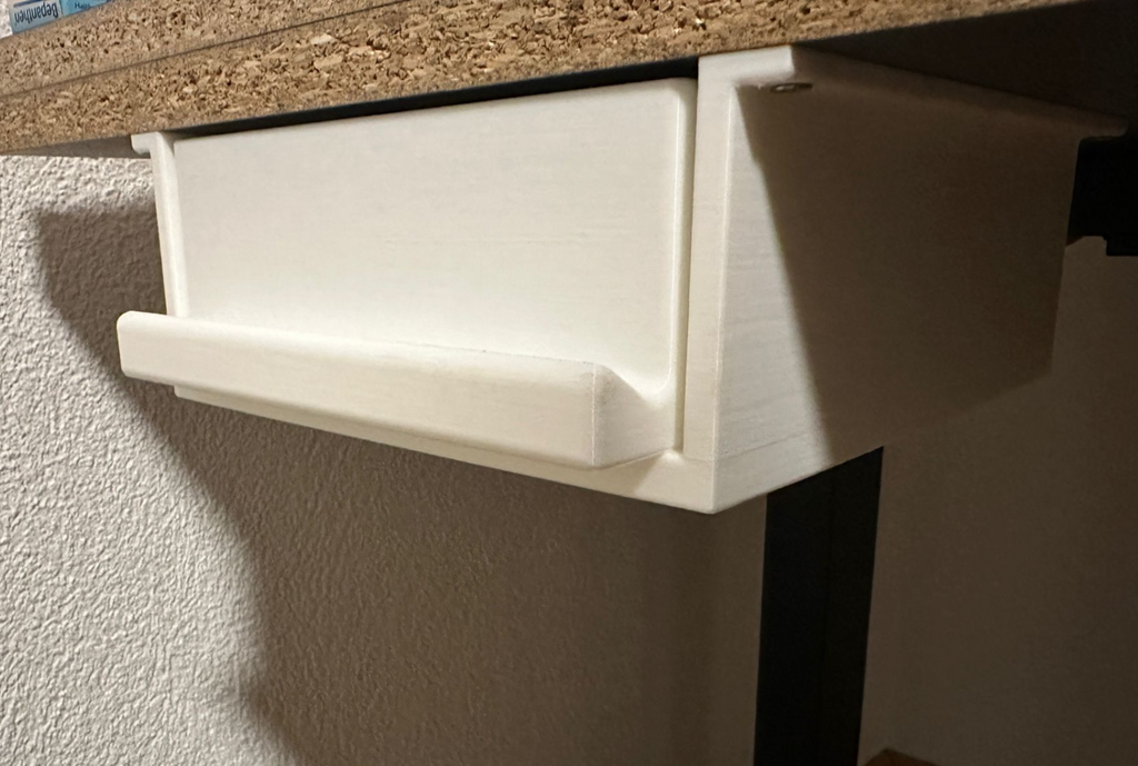 Schublade unter tisch