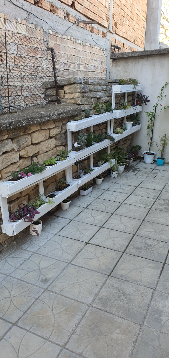 Mini pots for Pallet Decoration