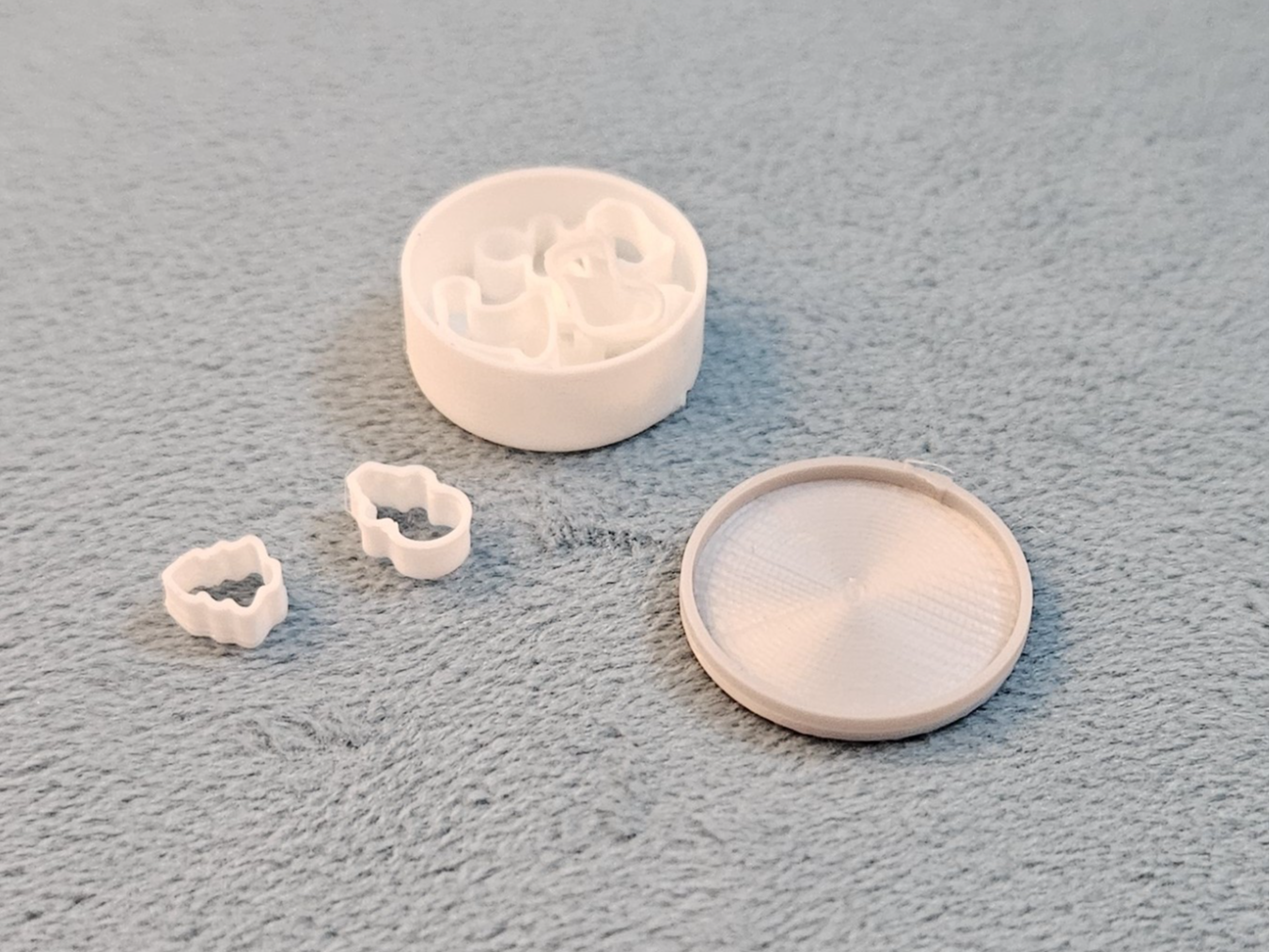 1:12 Miniature Cookie Tin