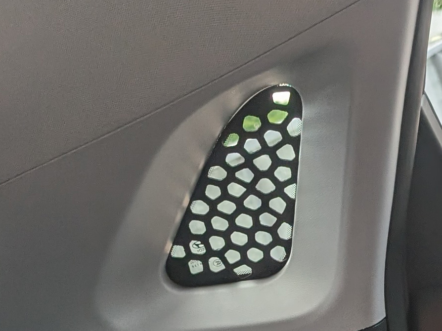 Hyundai Kona mini window insert