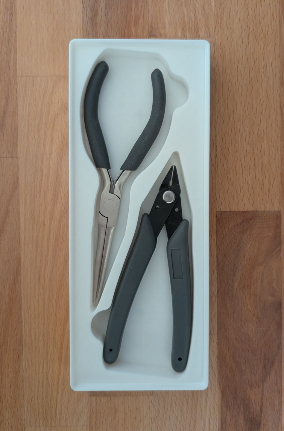 Gridfinity Pliers (long nose pliers + side cutter)