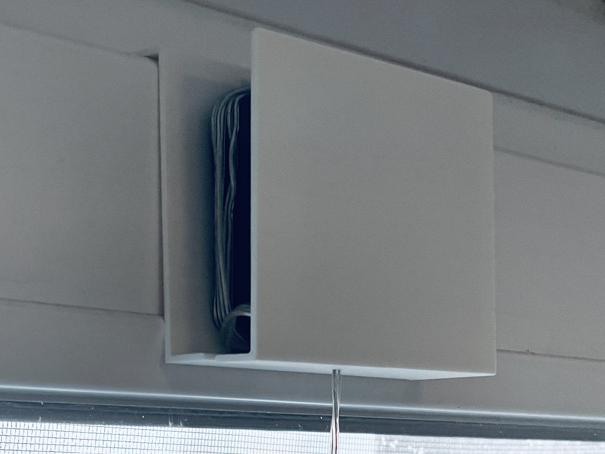Window Hook AA Case
