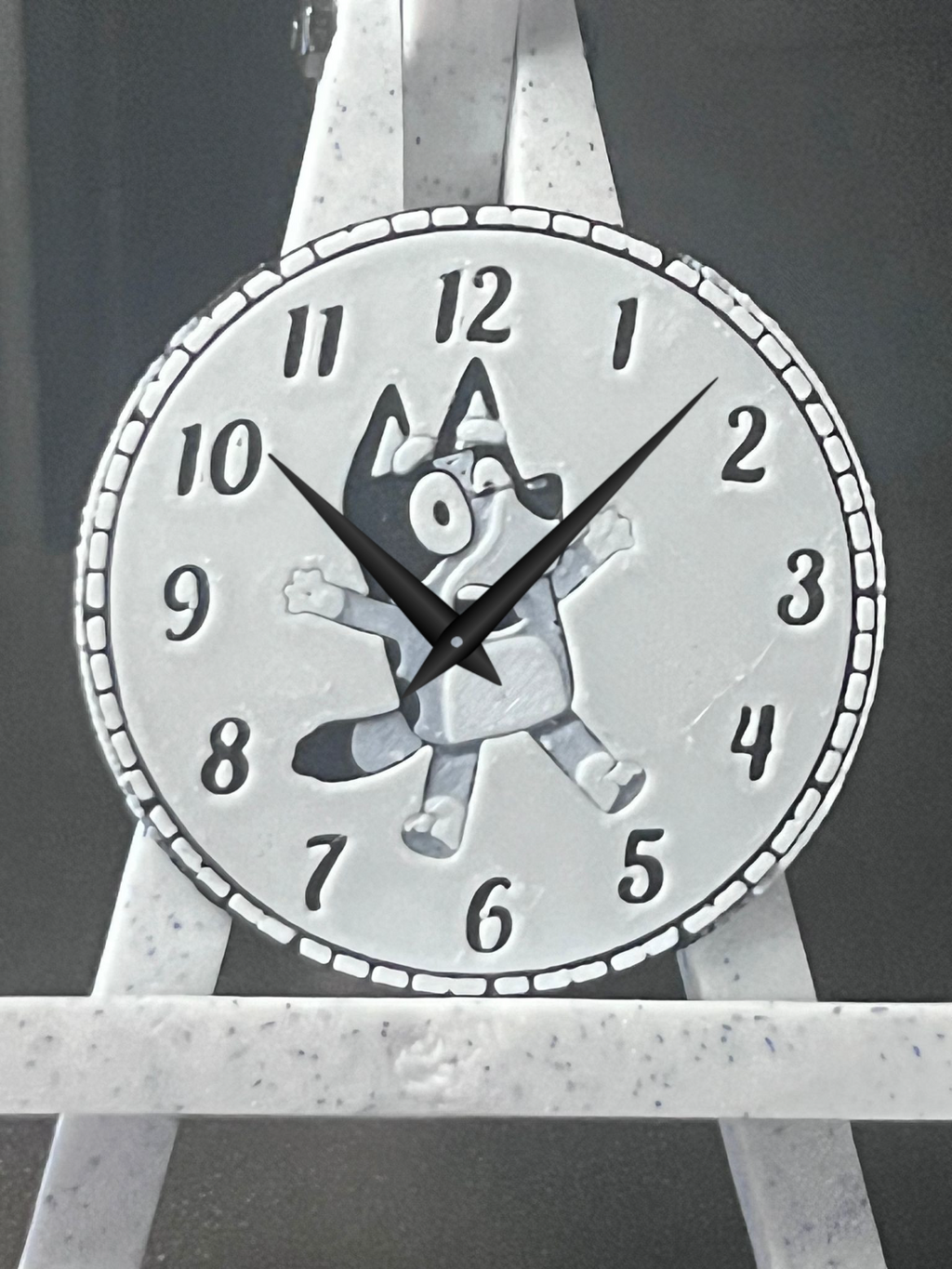 bluey hueforge clock face
