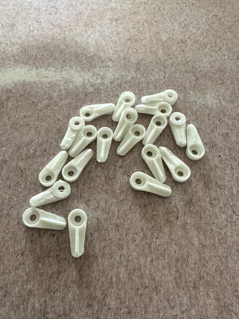 8mm Screen Clip