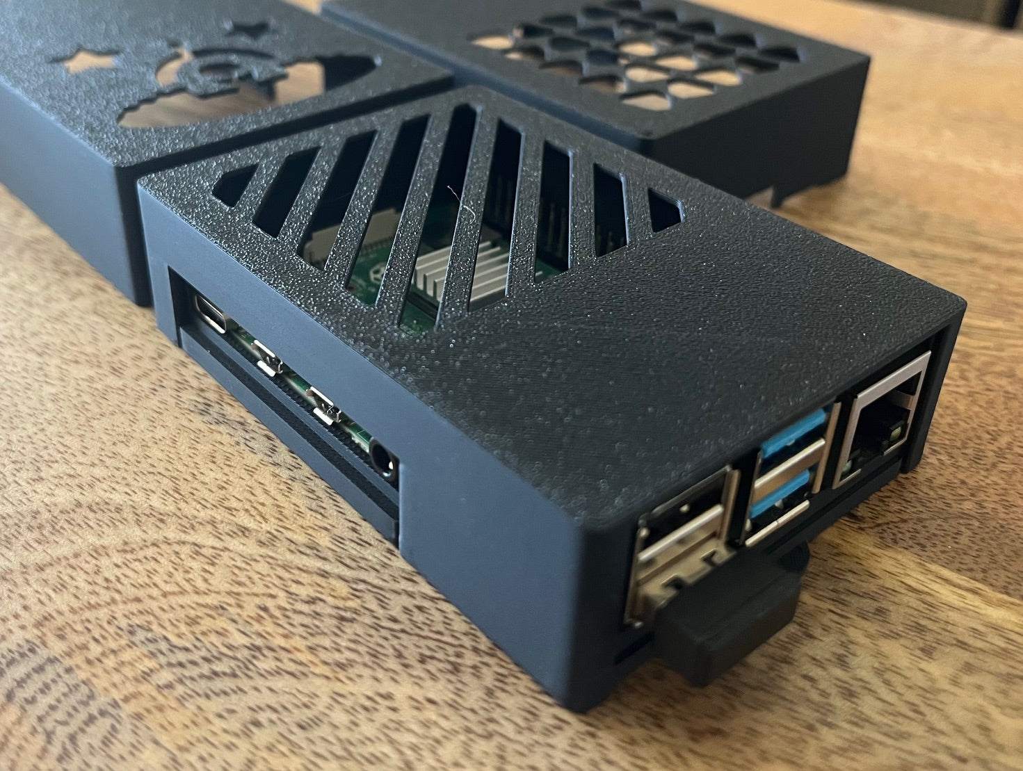 Compact Raspberry Pi 4 Case