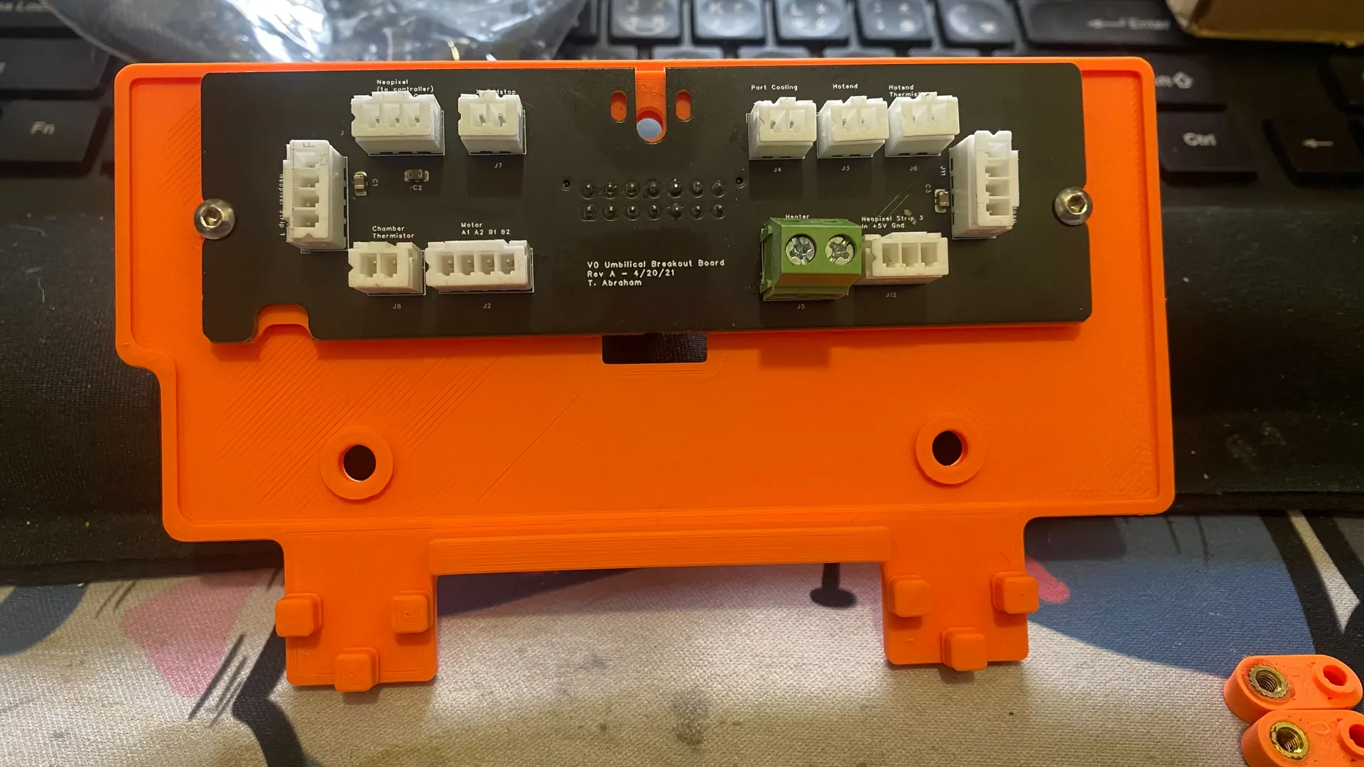 Voron Tiny-M Umbilical cover (with strain relief)