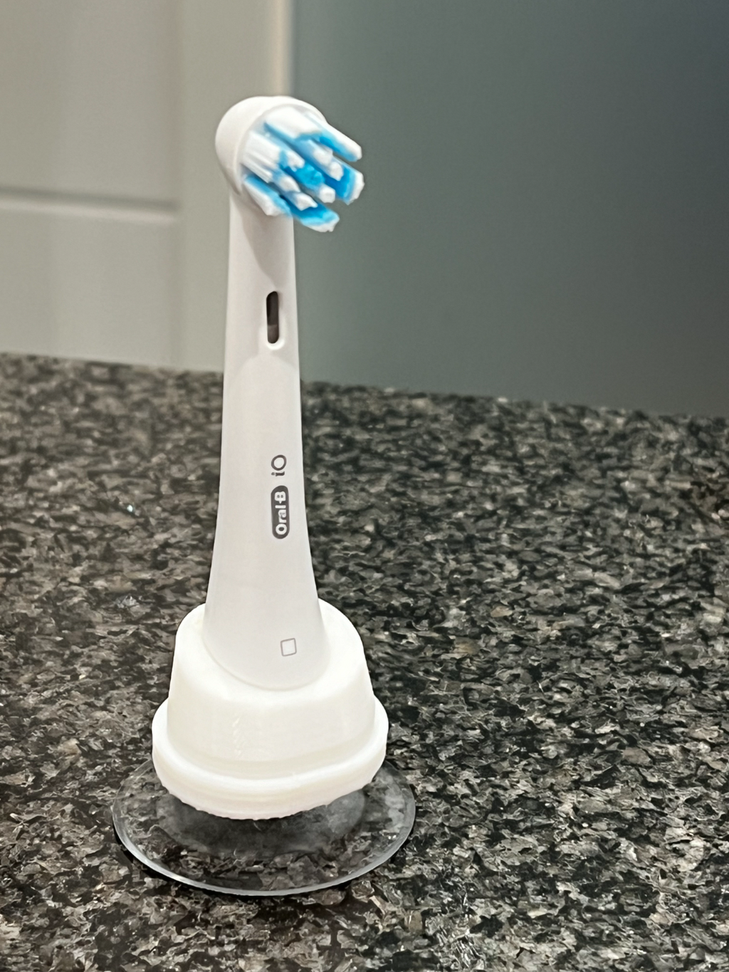 Oral-B iO series toothbrush heads stand