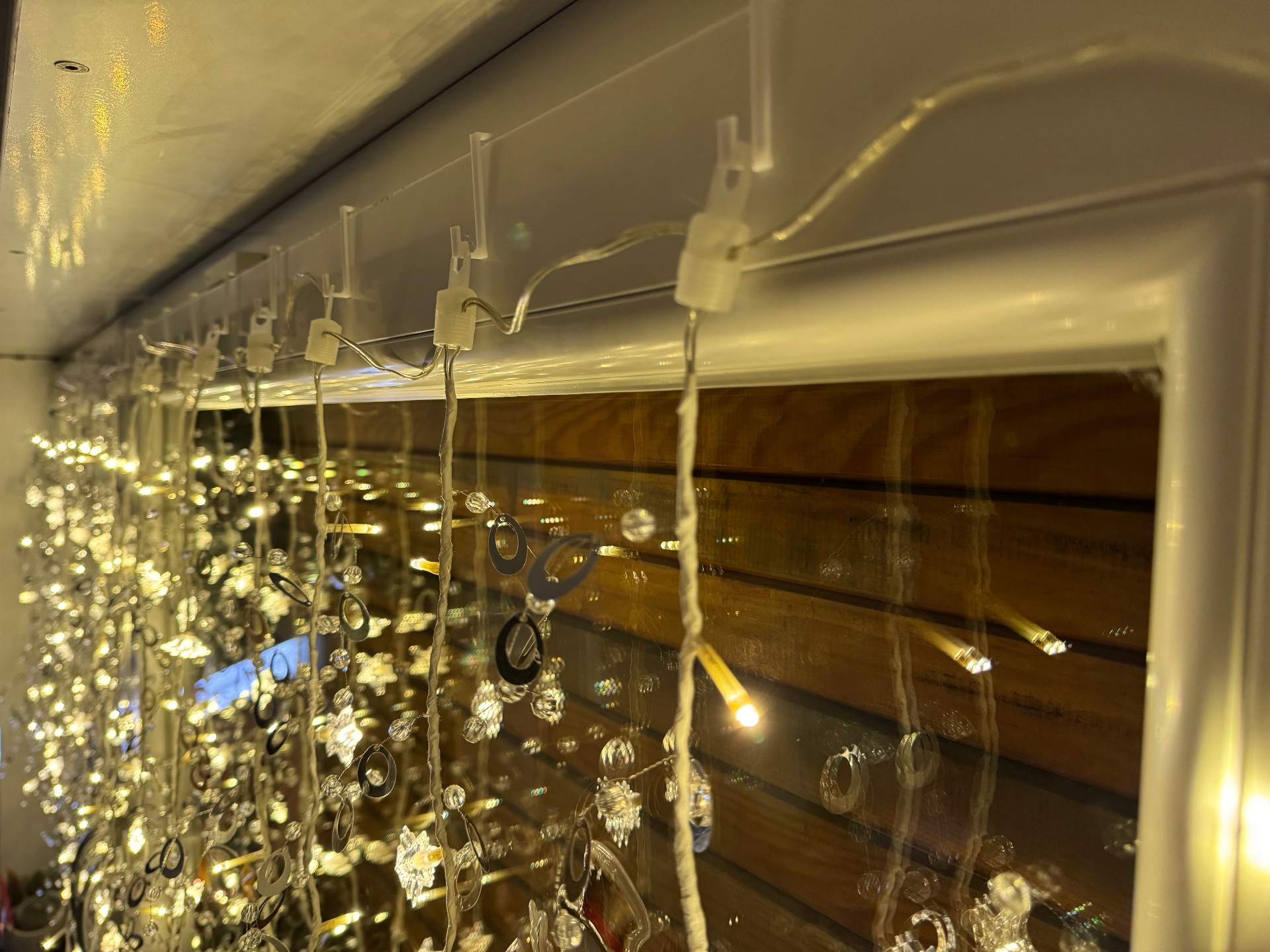 Fenster Haken für z.B. Lichterkette