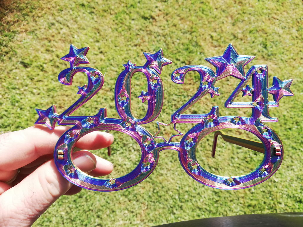 2024 New Years glasses