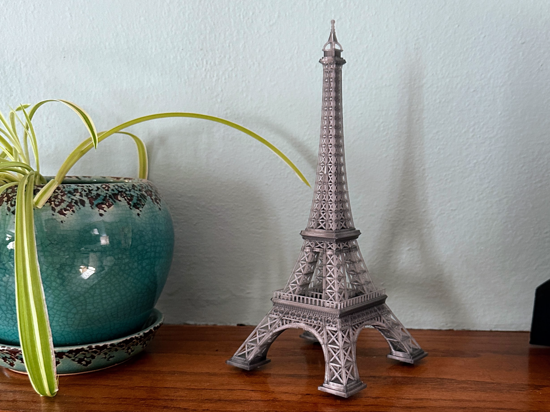 Eiffel Tower 250mm 10" tall~113x113x250mm~Single
