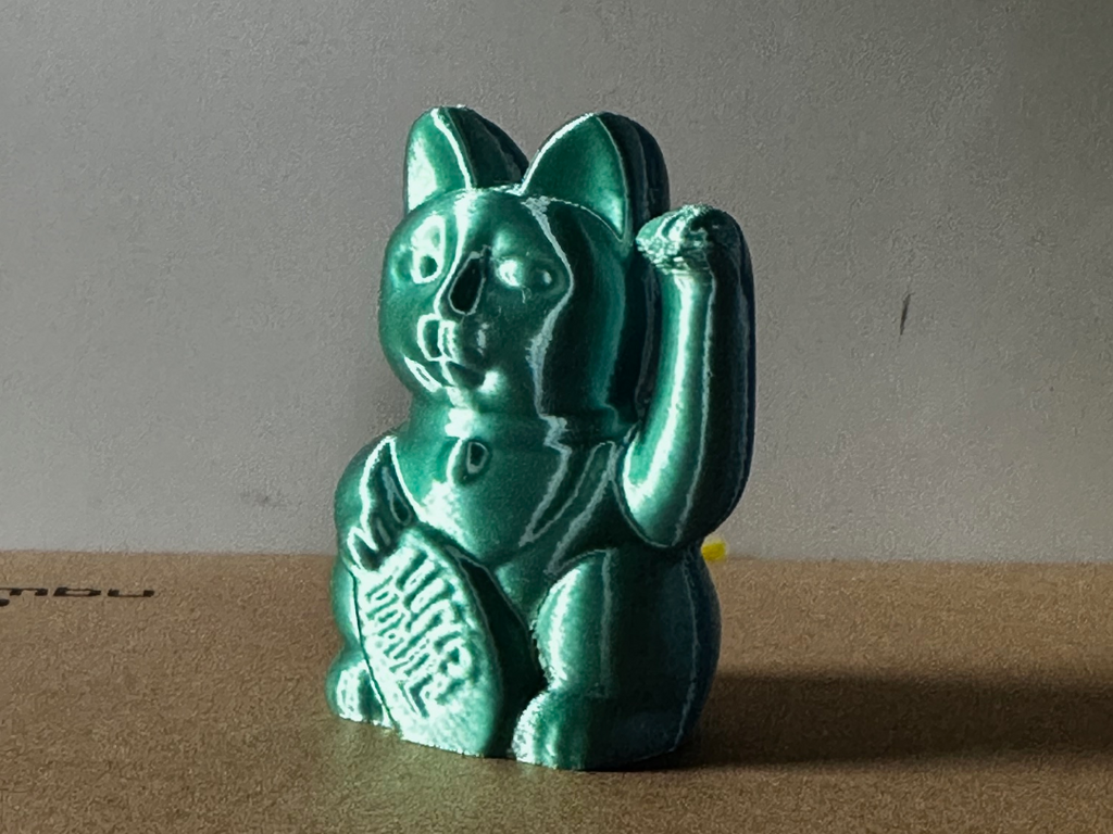Maneki Neko - Lucky Cat - Beckoning Cat - 招き猫