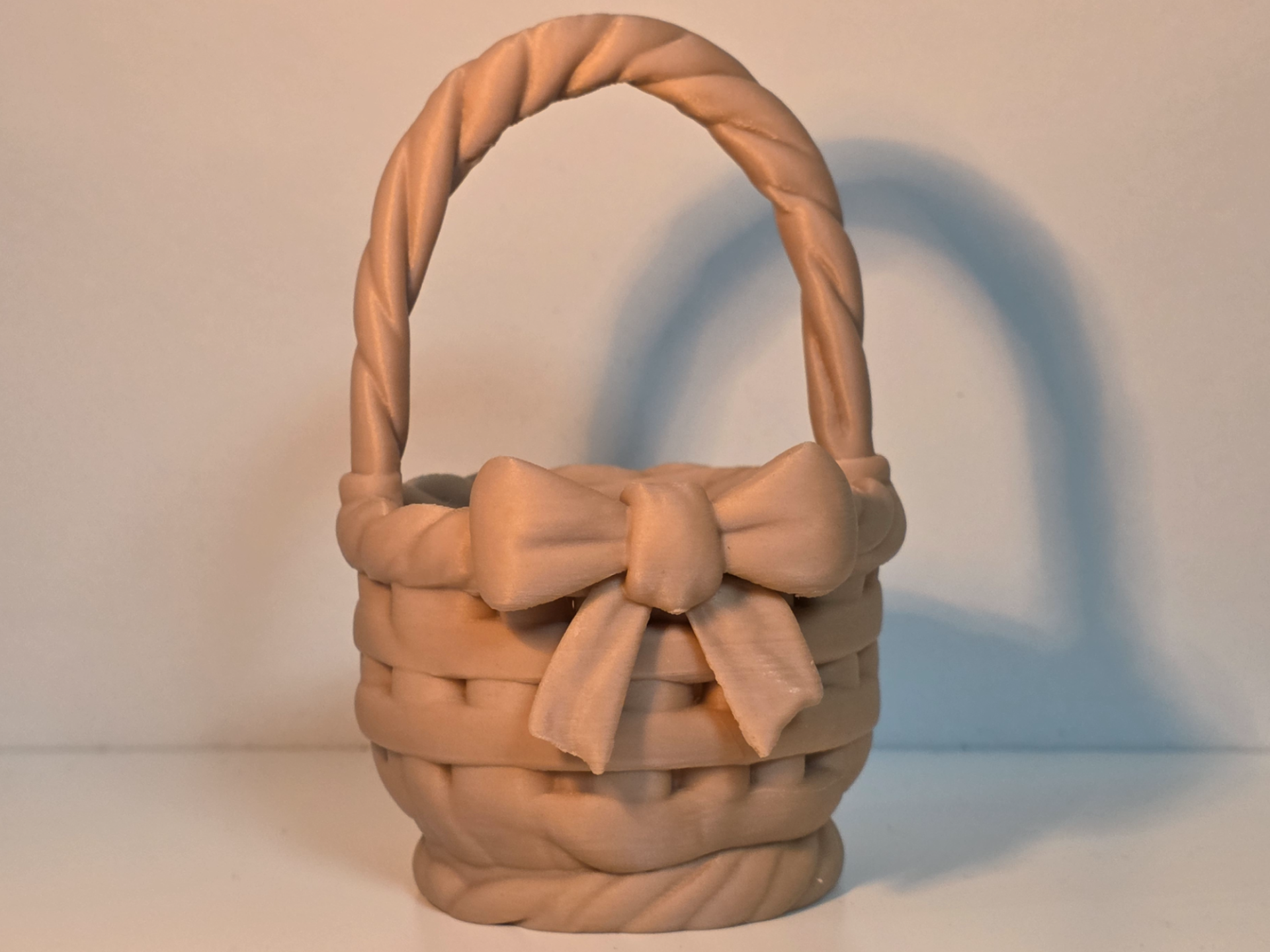 Decorative Basket with Bow for Egg