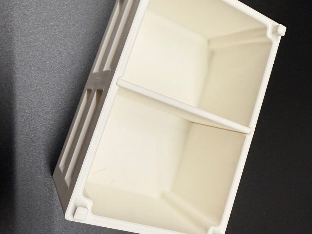 Trennwand für kleine stapelbare Boxen, Behälter