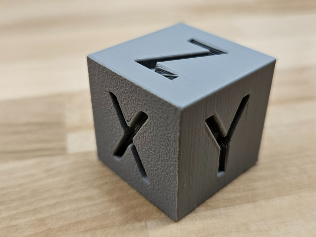 Calibration Cube for XYZ