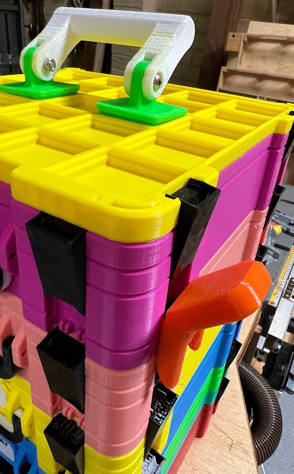 Gridfinity storage box - alternative easier to open latches