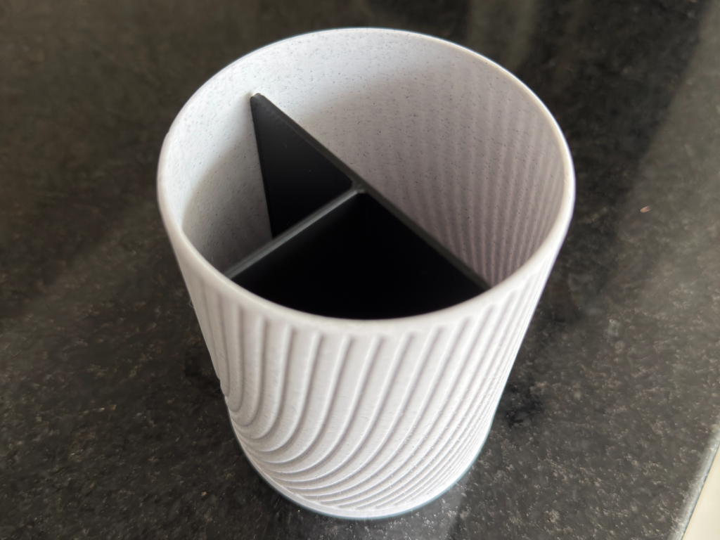 Toothbrush holder