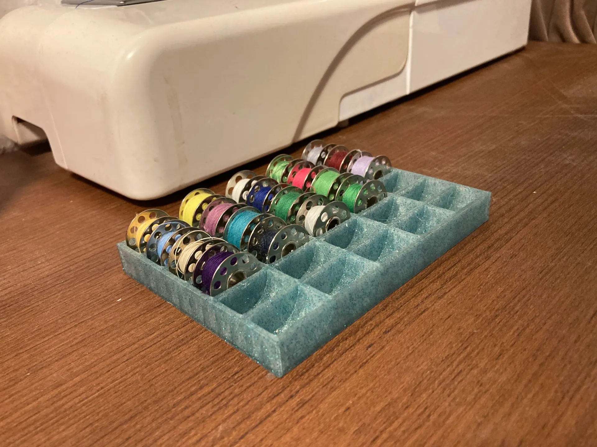 Bobbin holder